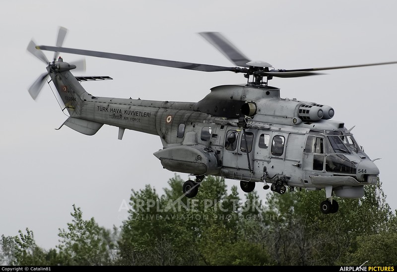Eurocopter AS332: &quot;Ngua tho&quot; giup chau Au danh bai UH-60 cua My-Hinh-8